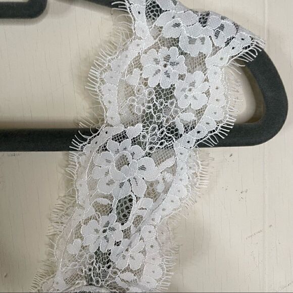 Akaiv Polka Dot Lace Tim Tank Top - Picture 2 of 5